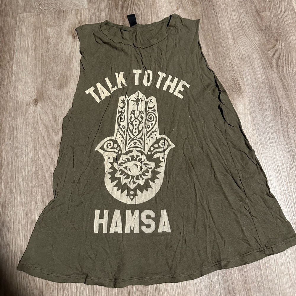 Womens Tank Top Size Medium Talk To The Hamsa from Windsor